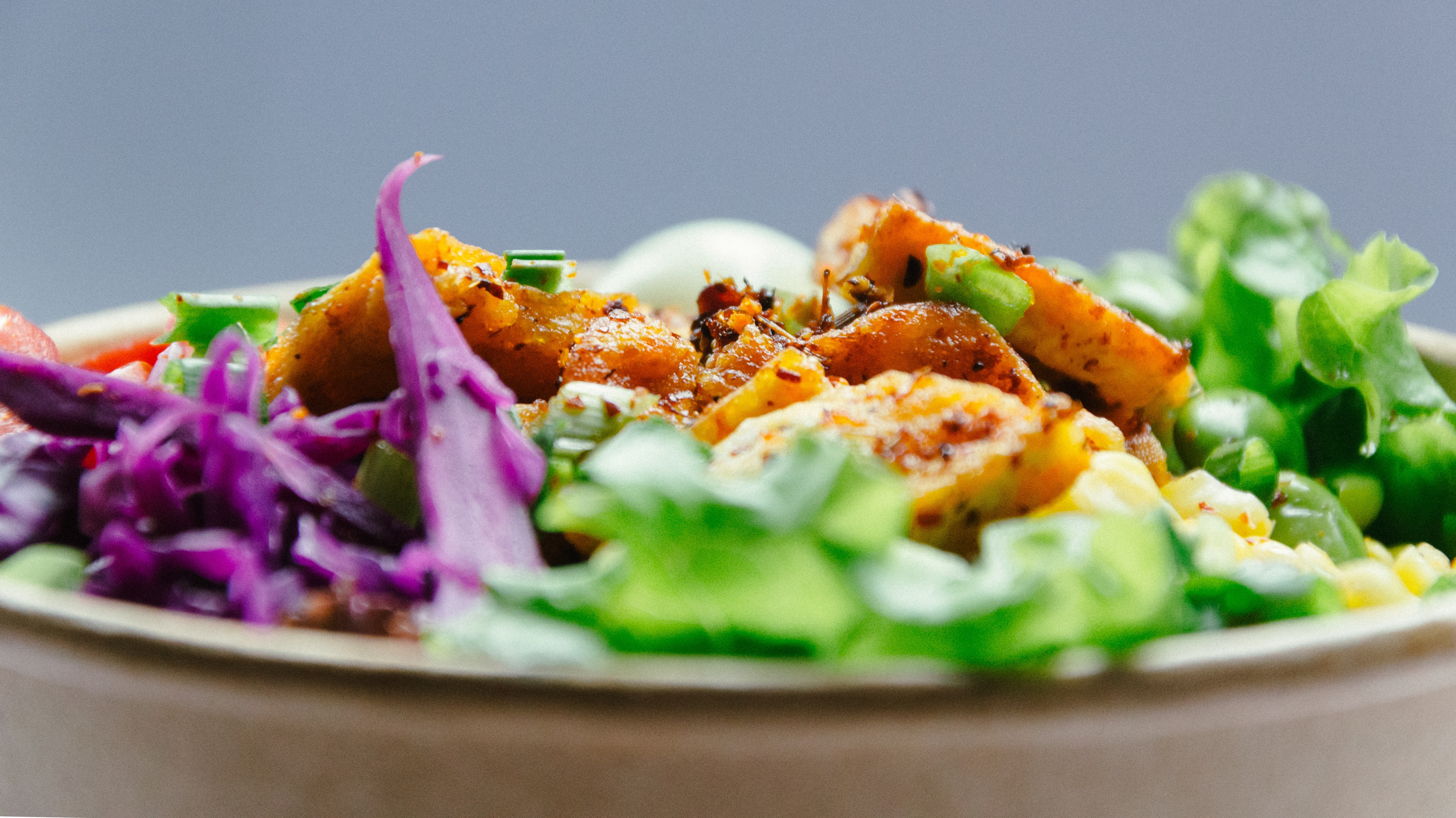 Taça vegana de tofu