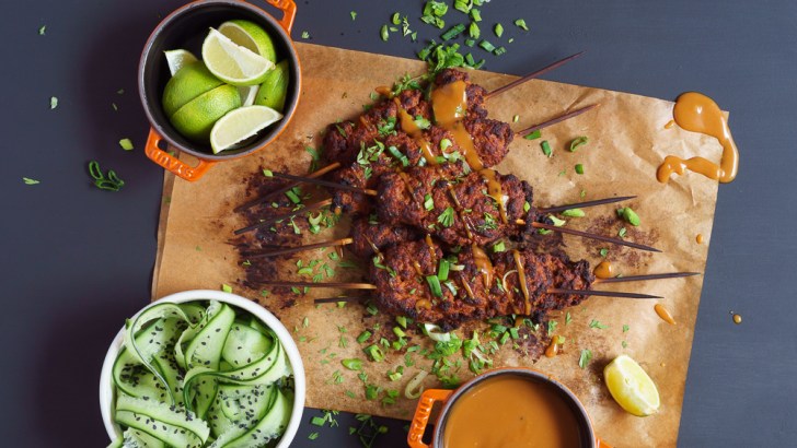 Seitan mit Erdnusssauce