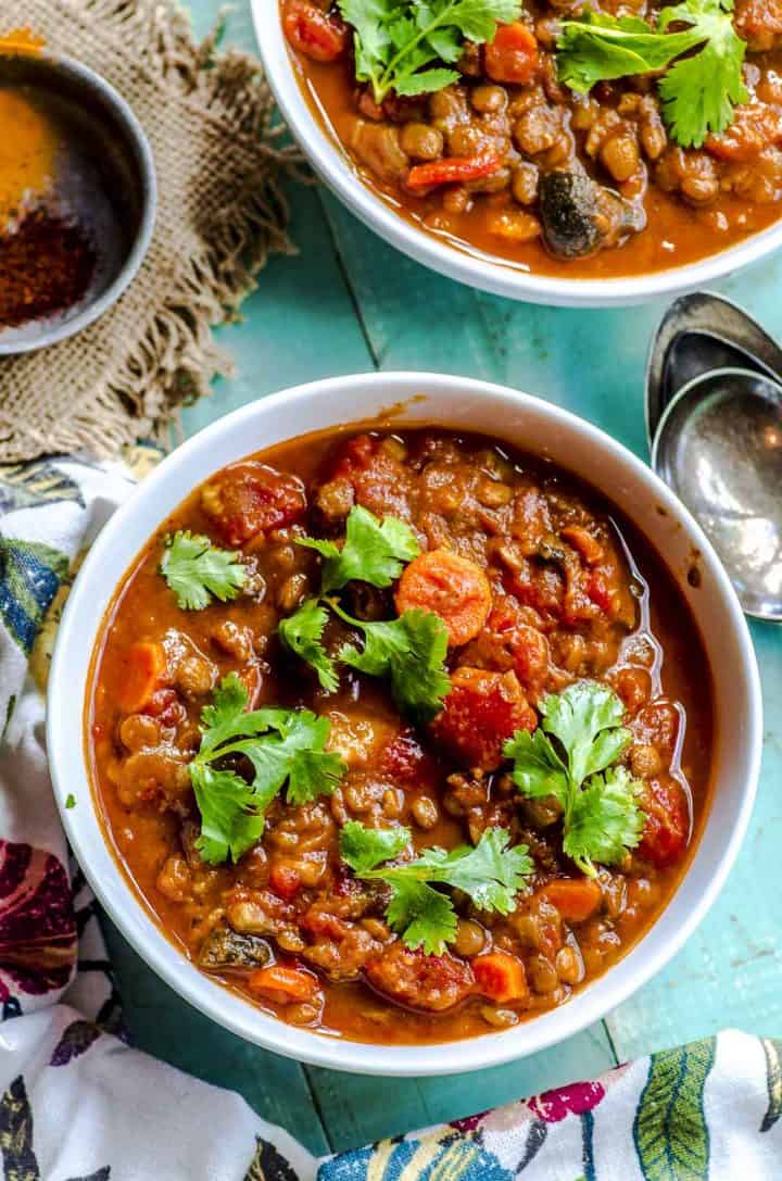 Veganes Linsen-Süßkartoffel-Chili